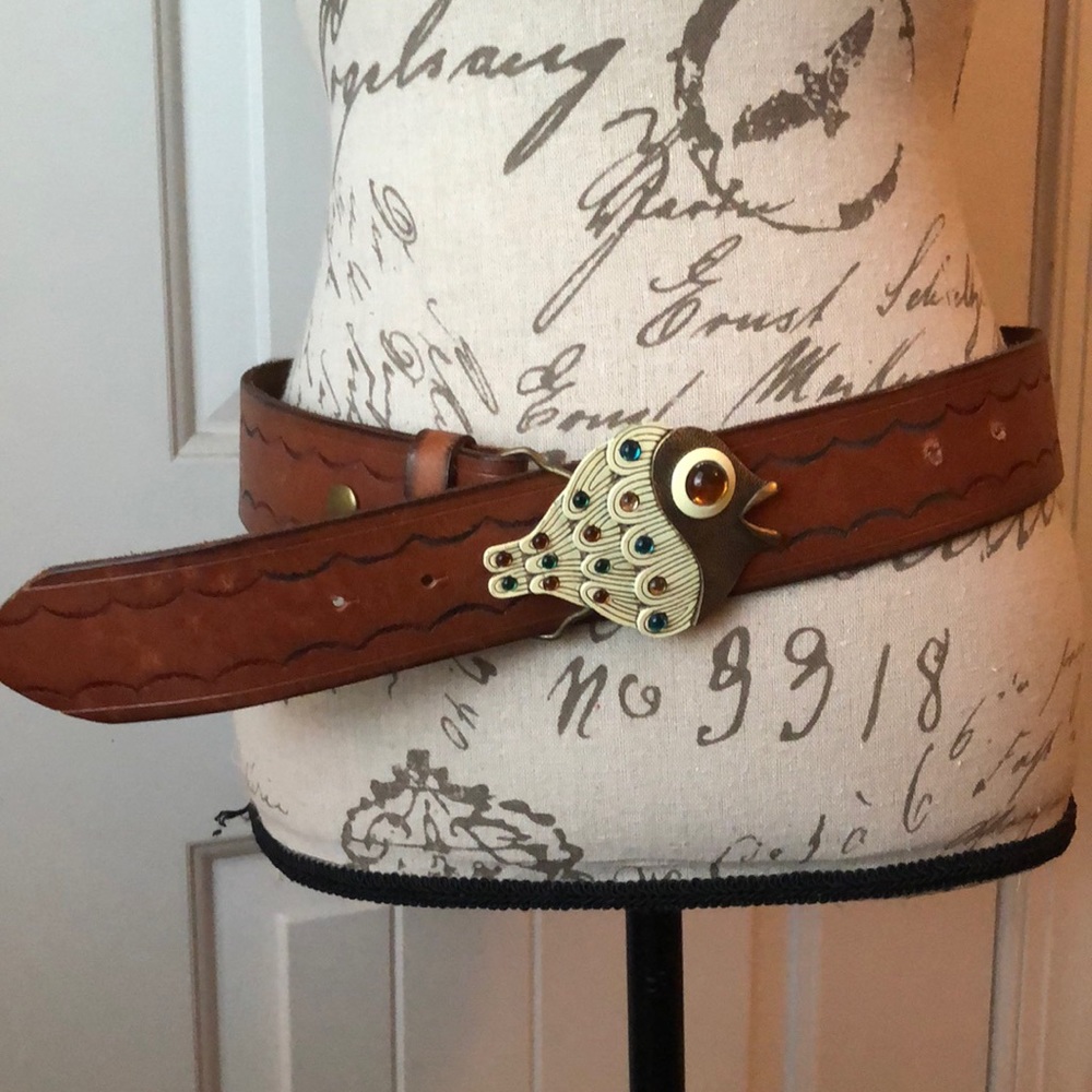 Hollister belt